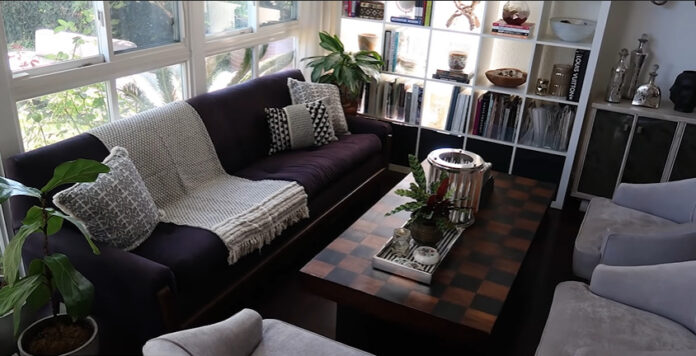 Tips to Organize Living Room Furniture